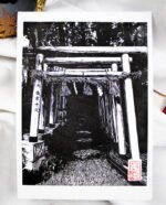 Linogravure originale d’un Torii mystérieux à Kanazawa