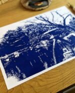 Linogravure japonaise artisanale de la lanterne Kotoji tôrô du Kenroku-en à Kanazawa Bleu de Prusse