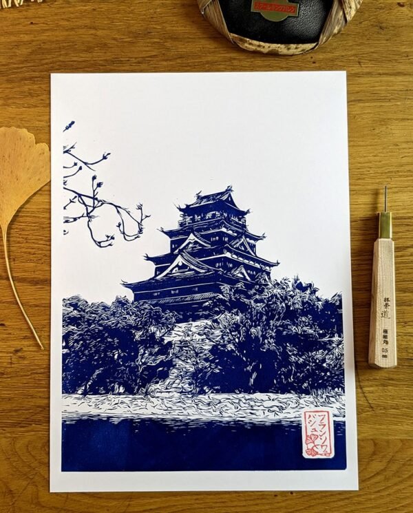 Linogravure japonaise artisanale du château d’Hiroshima Bleu de Prusse
