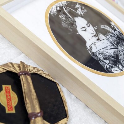 Linogravure japonaise fait main d’une Maiko en kimono