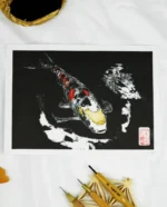 Carpe koi et reflet d'eau linogravure japonaise noir fait main présentation