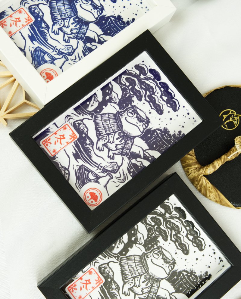 Linogravure Kappa mignon en hiver – Estampe japonaise artisanale faite main - bleu, violet, noir